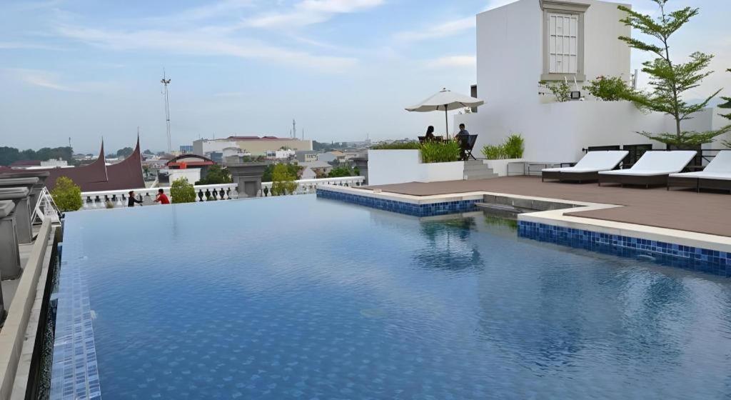 The Axana Hotel Padang  Exterior foto